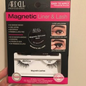 Adell magnetic liner and lash Accent 002